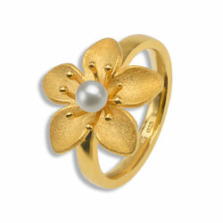 Bloomy Ring goldplattiert mit weißer Perle, 15mm