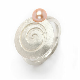 Ring Corinna, silber mit rosa Perle