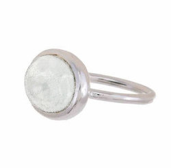 Muja Juma Ring Mondstein Cabochon oval, silber