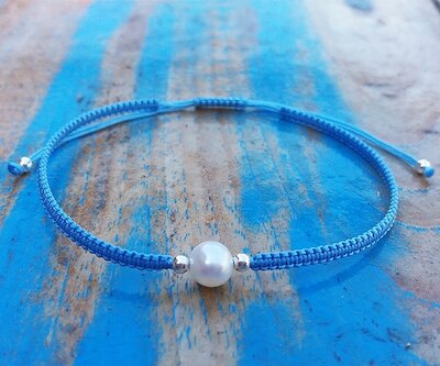 Makramee Armband hellblau, Süßwasserperle/Silber