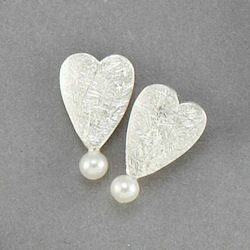 sim Schmuck Ohrstecker Hearts, Herz mit Perle, Silber